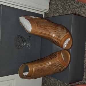 Vince Camuto Dark Sand Sandals